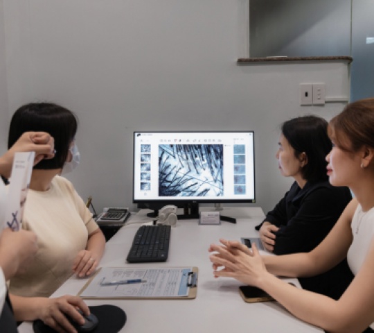 Kiểm tra CHÍNH XÁC tình trạng Da đầu